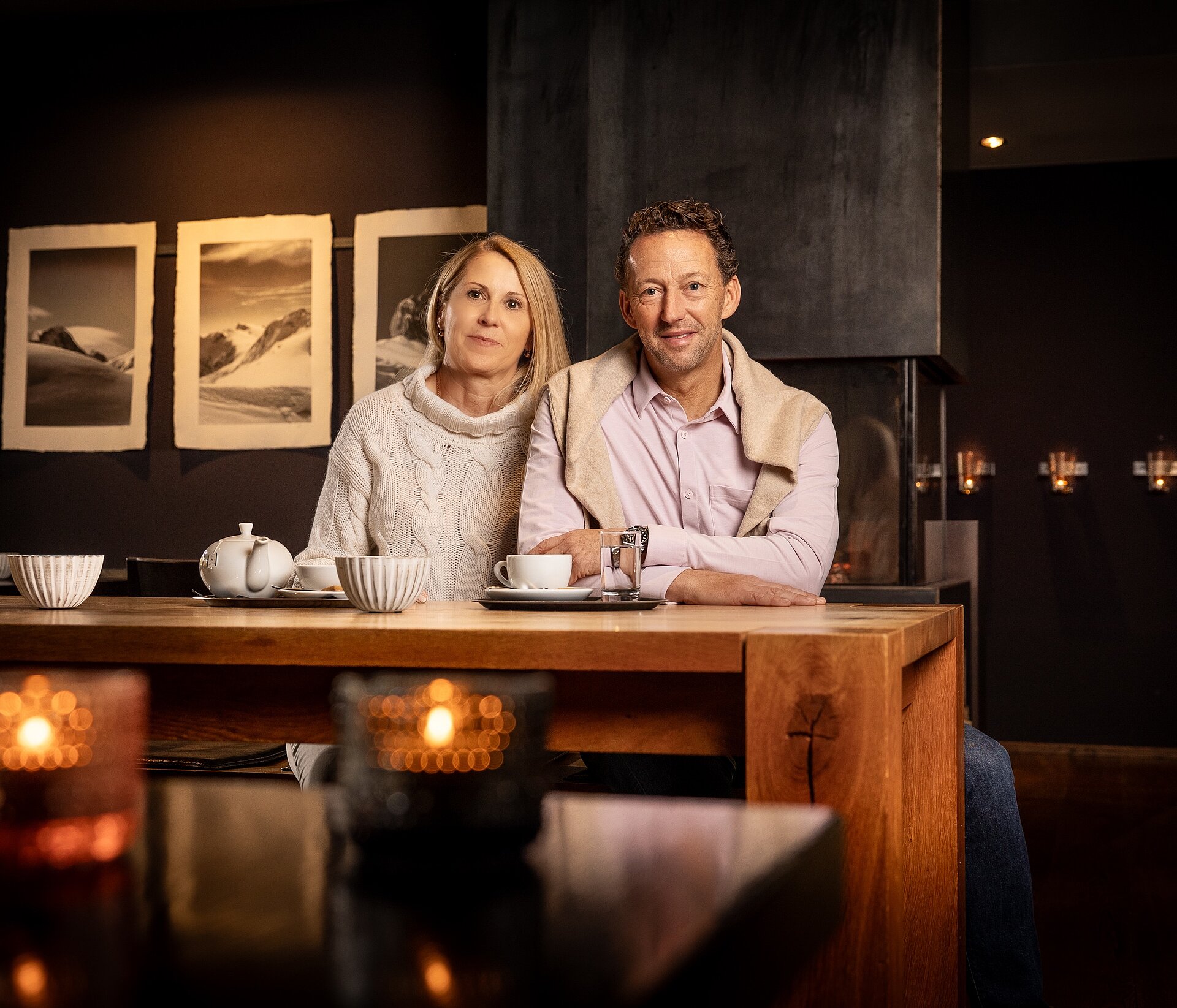 [Translate to Englisch:] Franziska und Simon Anderegg, Gastgeber im Boutique Hotel Victoria Meiringen