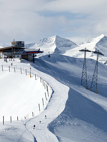 Skilift am Hasliberg im Winter