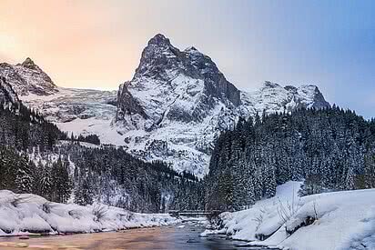 Reichenbachtal im Winter im Berner Oberland