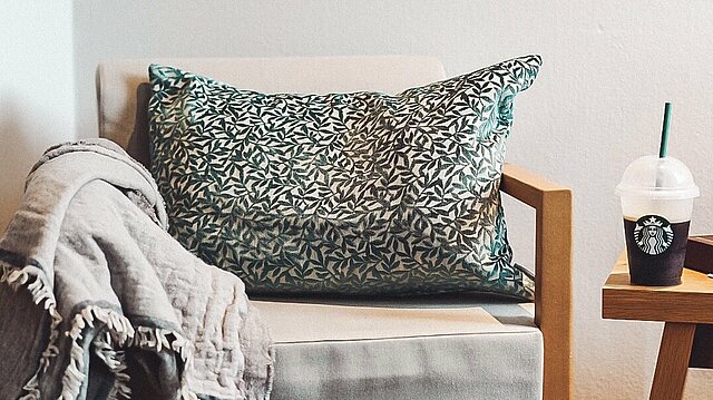 gemütlicher Sessel im Hotel Victoria in Meiringen