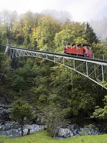 Reichenbachfall Bahn in der Grimselwelt im Berner Oberland
