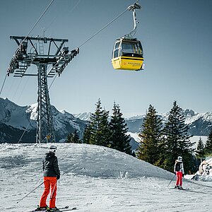 Fresh air, open lifts, happy skiers. ️⁠ Ski days are officially on! ️⁠ ⁠ ⁠ ⁠ @aventouro | @victoriameiringen⁠ .⁠ .⁠ .⁠ .⁠ .⁠ .⁠ #haslital #switzerland #myswitzerland #visitswitzerland ...